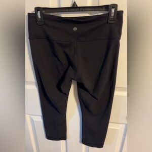 Lululemon cropped aligns size 8